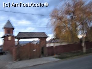 [P02] Mănăstirea Pissiota văzută din stradă » foto by Michi
 - 
<span class="allrVoted glyphicon glyphicon-heart hidden" id="av1343186"></span>
<a class="m-l-10 hidden" id="sv1343186" onclick="voting_Foto_DelVot(,1343186,19769)" role="button">șterge vot <span class="glyphicon glyphicon-remove"></span></a>
<a id="v91343186" class=" c-red"  onclick="voting_Foto_SetVot(1343186)" role="button"><span class="glyphicon glyphicon-heart-empty"></span> <b>LIKE</b> = Votează poza</a> <img class="hidden"  id="f1343186W9" src="/imagini/loader.gif" border="0" /><span class="AjErrMes hidden" id="e1343186ErM"></span>
