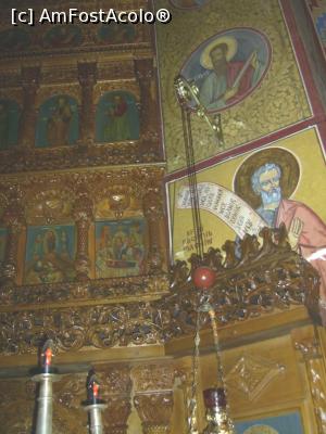 [P19] Mănăstirea Dealu - Interiorul bisericii, parțial catapeteasma. » foto by iulianic
 - 
<span class="allrVoted glyphicon glyphicon-heart hidden" id="av1208875"></span>
<a class="m-l-10 hidden" id="sv1208875" onclick="voting_Foto_DelVot(,1208875,19770)" role="button">șterge vot <span class="glyphicon glyphicon-remove"></span></a>
<a id="v91208875" class=" c-red"  onclick="voting_Foto_SetVot(1208875)" role="button"><span class="glyphicon glyphicon-heart-empty"></span> <b>LIKE</b> = Votează poza</a> <img class="hidden"  id="f1208875W9" src="/imagini/loader.gif" border="0" /><span class="AjErrMes hidden" id="e1208875ErM"></span>