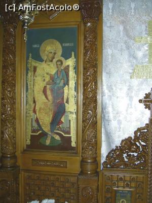 [P20] Mănăstirea Dealu - Interiorul bisericii. Icoană din catapeteasmă. » foto by iulianic
 - 
<span class="allrVoted glyphicon glyphicon-heart hidden" id="av1208876"></span>
<a class="m-l-10 hidden" id="sv1208876" onclick="voting_Foto_DelVot(,1208876,19770)" role="button">șterge vot <span class="glyphicon glyphicon-remove"></span></a>
<a id="v91208876" class=" c-red"  onclick="voting_Foto_SetVot(1208876)" role="button"><span class="glyphicon glyphicon-heart-empty"></span> <b>LIKE</b> = Votează poza</a> <img class="hidden"  id="f1208876W9" src="/imagini/loader.gif" border="0" /><span class="AjErrMes hidden" id="e1208876ErM"></span>