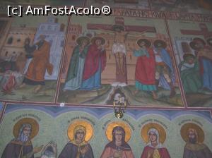 [P25] Mănăstirea Dealu - Interiorul bisericii. Pictura murală. » foto by iulianic
 - 
<span class="allrVoted glyphicon glyphicon-heart hidden" id="av1208881"></span>
<a class="m-l-10 hidden" id="sv1208881" onclick="voting_Foto_DelVot(,1208881,19770)" role="button">șterge vot <span class="glyphicon glyphicon-remove"></span></a>
<a id="v91208881" class=" c-red"  onclick="voting_Foto_SetVot(1208881)" role="button"><span class="glyphicon glyphicon-heart-empty"></span> <b>LIKE</b> = Votează poza</a> <img class="hidden"  id="f1208881W9" src="/imagini/loader.gif" border="0" /><span class="AjErrMes hidden" id="e1208881ErM"></span>