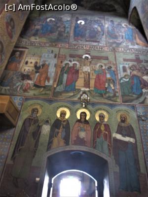 [P22] Picturi interior biserica Sf. Nicolae, măn. Dealu » foto by Michi
 - 
<span class="allrVoted glyphicon glyphicon-heart hidden" id="av1384282"></span>
<a class="m-l-10 hidden" id="sv1384282" onclick="voting_Foto_DelVot(,1384282,19770)" role="button">șterge vot <span class="glyphicon glyphicon-remove"></span></a>
<a id="v91384282" class=" c-red"  onclick="voting_Foto_SetVot(1384282)" role="button"><span class="glyphicon glyphicon-heart-empty"></span> <b>LIKE</b> = Votează poza</a> <img class="hidden"  id="f1384282W9" src="/imagini/loader.gif" border="0" /><span class="AjErrMes hidden" id="e1384282ErM"></span>