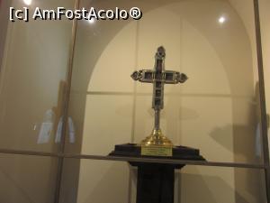 [P31] Crucea donată mănăstirii de Matei Basarab şi doamna Elina » foto by Michi
 - 
<span class="allrVoted glyphicon glyphicon-heart hidden" id="av1384291"></span>
<a class="m-l-10 hidden" id="sv1384291" onclick="voting_Foto_DelVot(,1384291,19770)" role="button">șterge vot <span class="glyphicon glyphicon-remove"></span></a>
<a id="v91384291" class=" c-red"  onclick="voting_Foto_SetVot(1384291)" role="button"><span class="glyphicon glyphicon-heart-empty"></span> <b>LIKE</b> = Votează poza</a> <img class="hidden"  id="f1384291W9" src="/imagini/loader.gif" border="0" /><span class="AjErrMes hidden" id="e1384291ErM"></span>