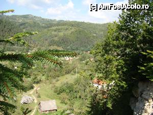 [P40] „Cascada Pişoaia” / O mică fărâmă din Ţara Moţilor.  » foto by Utube
 - 
<span class="allrVoted glyphicon glyphicon-heart hidden" id="av410671"></span>
<a class="m-l-10 hidden" id="sv410671" onclick="voting_Foto_DelVot(,410671,19774)" role="button">șterge vot <span class="glyphicon glyphicon-remove"></span></a>
<a id="v9410671" class=" c-red"  onclick="voting_Foto_SetVot(410671)" role="button"><span class="glyphicon glyphicon-heart-empty"></span> <b>LIKE</b> = Votează poza</a> <img class="hidden"  id="f410671W9" src="/imagini/loader.gif" border="0" /><span class="AjErrMes hidden" id="e410671ErM"></span>