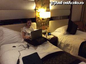[P02] Zhejiang International Hotel - cam asa sunt paturile iar colega mea s-a apucat deja de lucru » foto by mishu
 - 
<span class="allrVoted glyphicon glyphicon-heart hidden" id="av704749"></span>
<a class="m-l-10 hidden" id="sv704749" onclick="voting_Foto_DelVot(,704749,19821)" role="button">șterge vot <span class="glyphicon glyphicon-remove"></span></a>
<a id="v9704749" class=" c-red"  onclick="voting_Foto_SetVot(704749)" role="button"><span class="glyphicon glyphicon-heart-empty"></span> <b>LIKE</b> = Votează poza</a> <img class="hidden"  id="f704749W9" src="/imagini/loader.gif" border="0" /><span class="AjErrMes hidden" id="e704749ErM"></span>