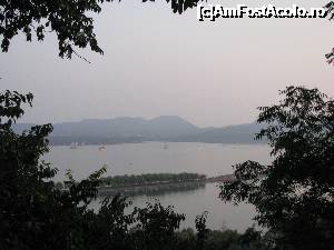 [P21] Se lasa seara peste West Lake iar privelistea este minunata » foto by mishu
 - 
<span class="allrVoted glyphicon glyphicon-heart hidden" id="av704768"></span>
<a class="m-l-10 hidden" id="sv704768" onclick="voting_Foto_DelVot(,704768,19821)" role="button">șterge vot <span class="glyphicon glyphicon-remove"></span></a>
<a id="v9704768" class=" c-red"  onclick="voting_Foto_SetVot(704768)" role="button"><span class="glyphicon glyphicon-heart-empty"></span> <b>LIKE</b> = Votează poza</a> <img class="hidden"  id="f704768W9" src="/imagini/loader.gif" border="0" /><span class="AjErrMes hidden" id="e704768ErM"></span>