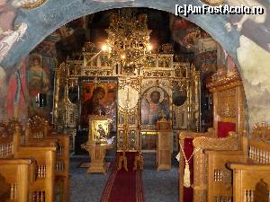 [P16] Complexul monahal Mănăstirea Dintr-un Lemn - biserica din piatră - interior.  » foto by Safta Radu
 - 
<span class="allrVoted glyphicon glyphicon-heart hidden" id="av638106"></span>
<a class="m-l-10 hidden" id="sv638106" onclick="voting_Foto_DelVot(,638106,19874)" role="button">șterge vot <span class="glyphicon glyphicon-remove"></span></a>
<a id="v9638106" class=" c-red"  onclick="voting_Foto_SetVot(638106)" role="button"><span class="glyphicon glyphicon-heart-empty"></span> <b>LIKE</b> = Votează poza</a> <img class="hidden"  id="f638106W9" src="/imagini/loader.gif" border="0" /><span class="AjErrMes hidden" id="e638106ErM"></span>