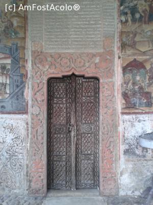 [P13] Biserica de langa Culele de la Maldaresti » foto by ccbg*
 - 
<span class="allrVoted glyphicon glyphicon-heart hidden" id="av708146"></span>
<a class="m-l-10 hidden" id="sv708146" onclick="voting_Foto_DelVot(,708146,19874)" role="button">șterge vot <span class="glyphicon glyphicon-remove"></span></a>
<a id="v9708146" class=" c-red"  onclick="voting_Foto_SetVot(708146)" role="button"><span class="glyphicon glyphicon-heart-empty"></span> <b>LIKE</b> = Votează poza</a> <img class="hidden"  id="f708146W9" src="/imagini/loader.gif" border="0" /><span class="AjErrMes hidden" id="e708146ErM"></span>