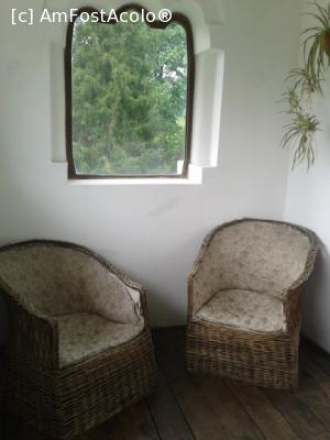 [P23] fotoliile de pe pridvorul Culei Duca » foto by ccbg*
 - 
<span class="allrVoted glyphicon glyphicon-heart hidden" id="av708156"></span>
<a class="m-l-10 hidden" id="sv708156" onclick="voting_Foto_DelVot(,708156,19874)" role="button">șterge vot <span class="glyphicon glyphicon-remove"></span></a>
<a id="v9708156" class=" c-red"  onclick="voting_Foto_SetVot(708156)" role="button"><span class="glyphicon glyphicon-heart-empty"></span> <b>LIKE</b> = Votează poza</a> <img class="hidden"  id="f708156W9" src="/imagini/loader.gif" border="0" /><span class="AjErrMes hidden" id="e708156ErM"></span>