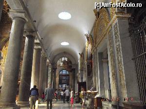 [P06] Basilica Santa Maria in Trastevere, interior grandios dar decent si elegant, neasteptat dupa ce se vede din afara.  » foto by Albinoium
 - 
<span class="allrVoted glyphicon glyphicon-heart hidden" id="av679063"></span>
<a class="m-l-10 hidden" id="sv679063" onclick="voting_Foto_DelVot(,679063,19894)" role="button">șterge vot <span class="glyphicon glyphicon-remove"></span></a>
<a id="v9679063" class=" c-red"  onclick="voting_Foto_SetVot(679063)" role="button"><span class="glyphicon glyphicon-heart-empty"></span> <b>LIKE</b> = Votează poza</a> <img class="hidden"  id="f679063W9" src="/imagini/loader.gif" border="0" /><span class="AjErrMes hidden" id="e679063ErM"></span>