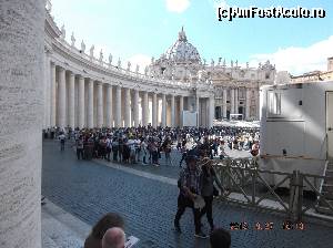 [P07] Invazie asiatica la San Pietro. Omor de lume care ne-a facut sa renuntam la o noua baie de spiritualitate aici.  » foto by Albinoium
 - 
<span class="allrVoted glyphicon glyphicon-heart hidden" id="av679064"></span>
<a class="m-l-10 hidden" id="sv679064" onclick="voting_Foto_DelVot(,679064,19894)" role="button">șterge vot <span class="glyphicon glyphicon-remove"></span></a>
<a id="v9679064" class=" c-red"  onclick="voting_Foto_SetVot(679064)" role="button"><span class="glyphicon glyphicon-heart-empty"></span> <b>LIKE</b> = Votează poza</a> <img class="hidden"  id="f679064W9" src="/imagini/loader.gif" border="0" /><span class="AjErrMes hidden" id="e679064ErM"></span>