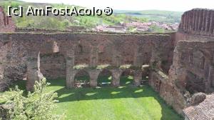 [P13] Cetatea Slimnic -curtea interioară văzută din Turnul Clopotniță » foto by costy69*
 - 
<span class="allrVoted glyphicon glyphicon-heart hidden" id="av745985"></span>
<a class="m-l-10 hidden" id="sv745985" onclick="voting_Foto_DelVot(,745985,19908)" role="button">șterge vot <span class="glyphicon glyphicon-remove"></span></a>
<a id="v9745985" class=" c-red"  onclick="voting_Foto_SetVot(745985)" role="button"><span class="glyphicon glyphicon-heart-empty"></span> <b>LIKE</b> = Votează poza</a> <img class="hidden"  id="f745985W9" src="/imagini/loader.gif" border="0" /><span class="AjErrMes hidden" id="e745985ErM"></span>