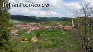 [P17] Satul Slimnic văzut din Turnul Clopotniță » foto by costy69*
 - 
<span class="allrVoted glyphicon glyphicon-heart hidden" id="av745989"></span>
<a class="m-l-10 hidden" id="sv745989" onclick="voting_Foto_DelVot(,745989,19908)" role="button">șterge vot <span class="glyphicon glyphicon-remove"></span></a>
<a id="v9745989" class=" c-red"  onclick="voting_Foto_SetVot(745989)" role="button"><span class="glyphicon glyphicon-heart-empty"></span> <b>LIKE</b> = Votează poza</a> <img class="hidden"  id="f745989W9" src="/imagini/loader.gif" border="0" /><span class="AjErrMes hidden" id="e745989ErM"></span>