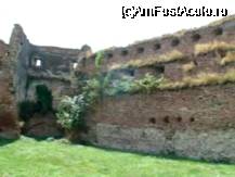 [P18] Cetatea Slimnic - zid de aparare cu guri de tragere si drum de aparare pe arcade de zidarie (nord-est) » foto by mario 110
 - 
<span class="allrVoted glyphicon glyphicon-heart hidden" id="av43783"></span>
<a class="m-l-10 hidden" id="sv43783" onclick="voting_Foto_DelVot(,43783,19908)" role="button">șterge vot <span class="glyphicon glyphicon-remove"></span></a>
<a id="v943783" class=" c-red"  onclick="voting_Foto_SetVot(43783)" role="button"><span class="glyphicon glyphicon-heart-empty"></span> <b>LIKE</b> = Votează poza</a> <img class="hidden"  id="f43783W9" src="/imagini/loader.gif" border="0" /><span class="AjErrMes hidden" id="e43783ErM"></span>