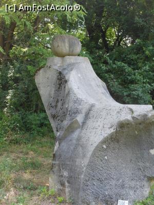 [P18] Tabara de sculptura Magura - Arta moderna. » foto by iulianic
 - 
<span class="allrVoted glyphicon glyphicon-heart hidden" id="av1325666"></span>
<a class="m-l-10 hidden" id="sv1325666" onclick="voting_Foto_DelVot(,1325666,19973)" role="button">șterge vot <span class="glyphicon glyphicon-remove"></span></a>
<a id="v91325666" class=" c-red"  onclick="voting_Foto_SetVot(1325666)" role="button"><span class="glyphicon glyphicon-heart-empty"></span> <b>LIKE</b> = Votează poza</a> <img class="hidden"  id="f1325666W9" src="/imagini/loader.gif" border="0" /><span class="AjErrMes hidden" id="e1325666ErM"></span>
