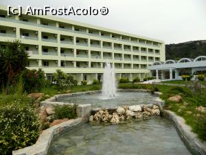 [P02] Rhodos - Avra Beach Resort and Spa - Una dintre fantanile arteziene din gradina » foto by alina1104
 - 
<span class="allrVoted glyphicon glyphicon-heart hidden" id="av718284"></span>
<a class="m-l-10 hidden" id="sv718284" onclick="voting_Foto_DelVot(,718284,19997)" role="button">șterge vot <span class="glyphicon glyphicon-remove"></span></a>
<a id="v9718284" class=" c-red"  onclick="voting_Foto_SetVot(718284)" role="button"><span class="glyphicon glyphicon-heart-empty"></span> <b>LIKE</b> = Votează poza</a> <img class="hidden"  id="f718284W9" src="/imagini/loader.gif" border="0" /><span class="AjErrMes hidden" id="e718284ErM"></span>