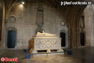 [P24] Mormântul lui Vasco da Gama, din Igreja de Santa Maria » foto by Costi
 - 
<span class="allrVoted glyphicon glyphicon-heart hidden" id="av502183"></span>
<a class="m-l-10 hidden" id="sv502183" onclick="voting_Foto_DelVot(,502183,20047)" role="button">șterge vot <span class="glyphicon glyphicon-remove"></span></a>
<a id="v9502183" class=" c-red"  onclick="voting_Foto_SetVot(502183)" role="button"><span class="glyphicon glyphicon-heart-empty"></span> <b>LIKE</b> = Votează poza</a> <img class="hidden"  id="f502183W9" src="/imagini/loader.gif" border="0" /><span class="AjErrMes hidden" id="e502183ErM"></span>