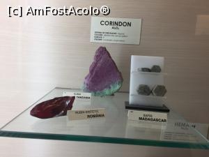 [P51] corindon, rubin si safir » foto by Dan&Ema
 - 
<span class="allrVoted glyphicon glyphicon-heart hidden" id="av809964"></span>
<a class="m-l-10 hidden" id="sv809964" onclick="voting_Foto_DelVot(,809964,20092)" role="button">șterge vot <span class="glyphicon glyphicon-remove"></span></a>
<a id="v9809964" class=" c-red"  onclick="voting_Foto_SetVot(809964)" role="button"><span class="glyphicon glyphicon-heart-empty"></span> <b>LIKE</b> = Votează poza</a> <img class="hidden"  id="f809964W9" src="/imagini/loader.gif" border="0" /><span class="AjErrMes hidden" id="e809964ErM"></span>