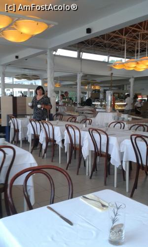 [P05] Dory servind o cafea aburinda. Croatia, Rabac.  » foto by DORICA
 - 
<span class="allrVoted glyphicon glyphicon-heart hidden" id="av726909"></span>
<a class="m-l-10 hidden" id="sv726909" onclick="voting_Foto_DelVot(,726909,20122)" role="button">șterge vot <span class="glyphicon glyphicon-remove"></span></a>
<a id="v9726909" class=" c-red"  onclick="voting_Foto_SetVot(726909)" role="button"><span class="glyphicon glyphicon-heart-empty"></span> <b>LIKE</b> = Votează poza</a> <img class="hidden"  id="f726909W9" src="/imagini/loader.gif" border="0" /><span class="AjErrMes hidden" id="e726909ErM"></span>