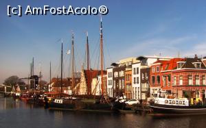 [P05] Leiden. Cheul de la Galgewater (De Rijn)  » foto by Radu Tudoran
 - 
<span class="allrVoted glyphicon glyphicon-heart hidden" id="av728602"></span>
<a class="m-l-10 hidden" id="sv728602" onclick="voting_Foto_DelVot(,728602,20151)" role="button">șterge vot <span class="glyphicon glyphicon-remove"></span></a>
<a id="v9728602" class=" c-red"  onclick="voting_Foto_SetVot(728602)" role="button"><span class="glyphicon glyphicon-heart-empty"></span> <b>LIKE</b> = Votează poza</a> <img class="hidden"  id="f728602W9" src="/imagini/loader.gif" border="0" /><span class="AjErrMes hidden" id="e728602ErM"></span>