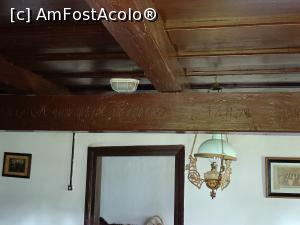 [P12] Meștergrinda pe care e încrustat anul ridicării casei. » foto by tata123 🔱
 - 
<span class="allrVoted glyphicon glyphicon-heart hidden" id="av1329767"></span>
<a class="m-l-10 hidden" id="sv1329767" onclick="voting_Foto_DelVot(,1329767,20154)" role="button">șterge vot <span class="glyphicon glyphicon-remove"></span></a>
<a id="v91329767" class=" c-red"  onclick="voting_Foto_SetVot(1329767)" role="button"><span class="glyphicon glyphicon-heart-empty"></span> <b>LIKE</b> = Votează poza</a> <img class="hidden"  id="f1329767W9" src="/imagini/loader.gif" border="0" /><span class="AjErrMes hidden" id="e1329767ErM"></span>