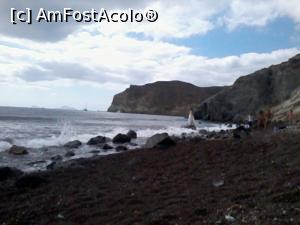 [P25] plaja si intrarea-n apa la Red Beach. In dreapta pe-un bolovan, o mireasa japoneza se straduia din greu sa ramina acolo, in incercarea de-a imortaliza momente de neuitat » foto by Swan1
 - 
<span class="allrVoted glyphicon glyphicon-heart hidden" id="av729909"></span>
<a class="m-l-10 hidden" id="sv729909" onclick="voting_Foto_DelVot(,729909,20167)" role="button">șterge vot <span class="glyphicon glyphicon-remove"></span></a>
<a id="v9729909" class=" c-red"  onclick="voting_Foto_SetVot(729909)" role="button"><span class="glyphicon glyphicon-heart-empty"></span> <b>LIKE</b> = Votează poza</a> <img class="hidden"  id="f729909W9" src="/imagini/loader.gif" border="0" /><span class="AjErrMes hidden" id="e729909ErM"></span>