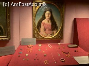 [P86] Hurghada Muzeum,despre apoca modernă » foto by AZE
 - 
<span class="allrVoted glyphicon glyphicon-heart hidden" id="av1418884"></span>
<a class="m-l-10 hidden" id="sv1418884" onclick="voting_Foto_DelVot(,1418884,20178)" role="button">șterge vot <span class="glyphicon glyphicon-remove"></span></a>
<a id="v91418884" class=" c-red"  onclick="voting_Foto_SetVot(1418884)" role="button"><span class="glyphicon glyphicon-heart-empty"></span> <b>LIKE</b> = Votează poza</a> <img class="hidden"  id="f1418884W9" src="/imagini/loader.gif" border="0" /><span class="AjErrMes hidden" id="e1418884ErM"></span>