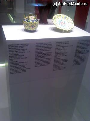 [P18] MNIR - expoziția Comorile Chinei - obiecte de ceramică emailate.  » foto by Dragoș_MD
 - 
<span class="allrVoted glyphicon glyphicon-heart hidden" id="av445306"></span>
<a class="m-l-10 hidden" id="sv445306" onclick="voting_Foto_DelVot(,445306,20188)" role="button">șterge vot <span class="glyphicon glyphicon-remove"></span></a>
<a id="v9445306" class=" c-red"  onclick="voting_Foto_SetVot(445306)" role="button"><span class="glyphicon glyphicon-heart-empty"></span> <b>LIKE</b> = Votează poza</a> <img class="hidden"  id="f445306W9" src="/imagini/loader.gif" border="0" /><span class="AjErrMes hidden" id="e445306ErM"></span>