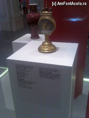 [P19] MNIR - expoziția Comorile Chinei - ceas imperial » foto by Dragoș_MD
 - 
<span class="allrVoted glyphicon glyphicon-heart hidden" id="av445308"></span>
<a class="m-l-10 hidden" id="sv445308" onclick="voting_Foto_DelVot(,445308,20188)" role="button">șterge vot <span class="glyphicon glyphicon-remove"></span></a>
<a id="v9445308" class=" c-red"  onclick="voting_Foto_SetVot(445308)" role="button"><span class="glyphicon glyphicon-heart-empty"></span> <b>LIKE</b> = Votează poza</a> <img class="hidden"  id="f445308W9" src="/imagini/loader.gif" border="0" /><span class="AjErrMes hidden" id="e445308ErM"></span>