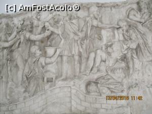 [P09] Se pare ca este scena împartirii ultimelor rezerve de apa de catre daci.  » foto by elviramvio
 - 
<span class="allrVoted glyphicon glyphicon-heart hidden" id="av731701"></span>
<a class="m-l-10 hidden" id="sv731701" onclick="voting_Foto_DelVot(,731701,20188)" role="button">șterge vot <span class="glyphicon glyphicon-remove"></span></a>
<a id="v9731701" class=" c-red"  onclick="voting_Foto_SetVot(731701)" role="button"><span class="glyphicon glyphicon-heart-empty"></span> <b>LIKE</b> = Votează poza</a> <img class="hidden"  id="f731701W9" src="/imagini/loader.gif" border="0" /><span class="AjErrMes hidden" id="e731701ErM"></span>