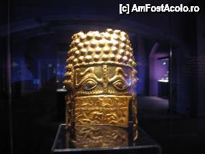 [P09] Coif getic găsit la Coţofeneşti sec IV î. Hr.  » foto by Michi
 - 
<span class="allrVoted glyphicon glyphicon-heart hidden" id="av479759"></span>
<a class="m-l-10 hidden" id="sv479759" onclick="voting_Foto_DelVot(,479759,20188)" role="button">șterge vot <span class="glyphicon glyphicon-remove"></span></a>
<a id="v9479759" class=" c-red"  onclick="voting_Foto_SetVot(479759)" role="button"><span class="glyphicon glyphicon-heart-empty"></span> <b>LIKE</b> = Votează poza</a> <img class="hidden"  id="f479759W9" src="/imagini/loader.gif" border="0" /><span class="AjErrMes hidden" id="e479759ErM"></span>