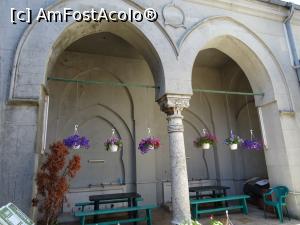 [P04] În curte - loc de spălat. » foto by tata123 🔱
 - 
<span class="allrVoted glyphicon glyphicon-heart hidden" id="av1240213"></span>
<a class="m-l-10 hidden" id="sv1240213" onclick="voting_Foto_DelVot(,1240213,20219)" role="button">șterge vot <span class="glyphicon glyphicon-remove"></span></a>
<a id="v91240213" class=" c-red"  onclick="voting_Foto_SetVot(1240213)" role="button"><span class="glyphicon glyphicon-heart-empty"></span> <b>LIKE</b> = Votează poza</a> <img class="hidden"  id="f1240213W9" src="/imagini/loader.gif" border="0" /><span class="AjErrMes hidden" id="e1240213ErM"></span>