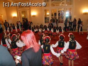 [P09] Sinaia - Casinoul. În Foaier, formații de mici dansatori.  » foto by iulianic
 - 
<span class="allrVoted glyphicon glyphicon-heart hidden" id="av1037466"></span>
<a class="m-l-10 hidden" id="sv1037466" onclick="voting_Foto_DelVot(,1037466,20240)" role="button">șterge vot <span class="glyphicon glyphicon-remove"></span></a>
<a id="v91037466" class=" c-red"  onclick="voting_Foto_SetVot(1037466)" role="button"><span class="glyphicon glyphicon-heart-empty"></span> <b>LIKE</b> = Votează poza</a> <img class="hidden"  id="f1037466W9" src="/imagini/loader.gif" border="0" /><span class="AjErrMes hidden" id="e1037466ErM"></span>