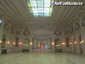 [P16] Casino Sinaia - Sala Mare / Sala Oglinzilor.  » foto by Floria
 - 
<span class="allrVoted glyphicon glyphicon-heart hidden" id="av488580"></span>
<a class="m-l-10 hidden" id="sv488580" onclick="voting_Foto_DelVot(,488580,20240)" role="button">șterge vot <span class="glyphicon glyphicon-remove"></span></a>
<a id="v9488580" class=" c-red"  onclick="voting_Foto_SetVot(488580)" role="button"><span class="glyphicon glyphicon-heart-empty"></span> <b>LIKE</b> = Votează poza</a> <img class="hidden"  id="f488580W9" src="/imagini/loader.gif" border="0" /><span class="AjErrMes hidden" id="e488580ErM"></span>