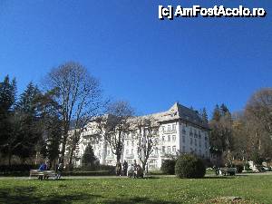 [P34] Hotelul Palace din vecinatatea casinoului - cele doua cladiri sunt legate printr-un pasaj subteran secret.  » foto by Floria
 - 
<span class="allrVoted glyphicon glyphicon-heart hidden" id="av488598"></span>
<a class="m-l-10 hidden" id="sv488598" onclick="voting_Foto_DelVot(,488598,20240)" role="button">șterge vot <span class="glyphicon glyphicon-remove"></span></a>
<a id="v9488598" class=" c-red"  onclick="voting_Foto_SetVot(488598)" role="button"><span class="glyphicon glyphicon-heart-empty"></span> <b>LIKE</b> = Votează poza</a> <img class="hidden"  id="f488598W9" src="/imagini/loader.gif" border="0" /><span class="AjErrMes hidden" id="e488598ErM"></span>