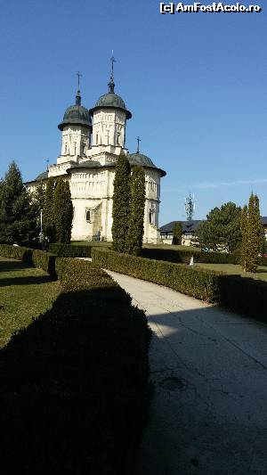 P02 [APR-2015] Biserica 'Sf. Apotoli Petru şi Pavel' - ce face parte din complexul monastic de la Cetăţuia