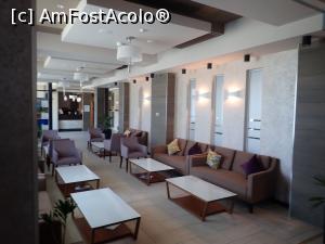[P23] New Splendid Hotel - vedere din hol » foto by Dragoș_MD
 - 
<span class="allrVoted glyphicon glyphicon-heart hidden" id="av1284829"></span>
<a class="m-l-10 hidden" id="sv1284829" onclick="voting_Foto_DelVot(,1284829,20305)" role="button">șterge vot <span class="glyphicon glyphicon-remove"></span></a>
<a id="v91284829" class=" c-red"  onclick="voting_Foto_SetVot(1284829)" role="button"><span class="glyphicon glyphicon-heart-empty"></span> <b>LIKE</b> = Votează poza</a> <img class="hidden"  id="f1284829W9" src="/imagini/loader.gif" border="0" /><span class="AjErrMes hidden" id="e1284829ErM"></span>