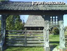 [P15] muzeul satului - poarta cu motive traditionale (una din multele, toate superbe) » foto by diana-s
 - 
<span class="allrVoted glyphicon glyphicon-heart hidden" id="av302287"></span>
<a class="m-l-10 hidden" id="sv302287" onclick="voting_Foto_DelVot(,302287,20342)" role="button">șterge vot <span class="glyphicon glyphicon-remove"></span></a>
<a id="v9302287" class=" c-red"  onclick="voting_Foto_SetVot(302287)" role="button"><span class="glyphicon glyphicon-heart-empty"></span> <b>LIKE</b> = Votează poza</a> <img class="hidden"  id="f302287W9" src="/imagini/loader.gif" border="0" /><span class="AjErrMes hidden" id="e302287ErM"></span>