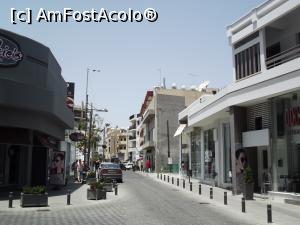 [P33] Strada Lordou Vironos, pe dreapta se pot zări balcoanele grenat de la Petalmo City Apts » foto by irinad
 - 
<span class="allrVoted glyphicon glyphicon-heart hidden" id="av750314"></span>
<a class="m-l-10 hidden" id="sv750314" onclick="voting_Foto_DelVot(,750314,20411)" role="button">șterge vot <span class="glyphicon glyphicon-remove"></span></a>
<a id="v9750314" class=" c-red"  onclick="voting_Foto_SetVot(750314)" role="button"><span class="glyphicon glyphicon-heart-empty"></span> <b>LIKE</b> = Votează poza</a> <img class="hidden"  id="f750314W9" src="/imagini/loader.gif" border="0" /><span class="AjErrMes hidden" id="e750314ErM"></span>