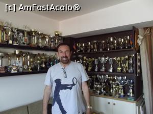 [P09] Haig Ashdjian. Vedeţi ce are pe tricou, nu?  » foto by irinad
 - 
<span class="allrVoted glyphicon glyphicon-heart hidden" id="av750290"></span>
<a class="m-l-10 hidden" id="sv750290" onclick="voting_Foto_DelVot(,750290,20411)" role="button">șterge vot <span class="glyphicon glyphicon-remove"></span></a>
<a id="v9750290" class=" c-red"  onclick="voting_Foto_SetVot(750290)" role="button"><span class="glyphicon glyphicon-heart-empty"></span> <b>LIKE</b> = Votează poza</a> <img class="hidden"  id="f750290W9" src="/imagini/loader.gif" border="0" /><span class="AjErrMes hidden" id="e750290ErM"></span>