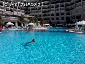 [P02] Piscina mare » foto by nycoty
 - 
<span class="allrVoted glyphicon glyphicon-heart hidden" id="av755231"></span>
<a class="m-l-10 hidden" id="sv755231" onclick="voting_Foto_DelVot(,755231,20480)" role="button">șterge vot <span class="glyphicon glyphicon-remove"></span></a>
<a id="v9755231" class=" c-red"  onclick="voting_Foto_SetVot(755231)" role="button"><span class="glyphicon glyphicon-heart-empty"></span> <b>LIKE</b> = Votează poza</a> <img class="hidden"  id="f755231W9" src="/imagini/loader.gif" border="0" /><span class="AjErrMes hidden" id="e755231ErM"></span>