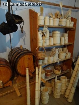 [P15] Alte obiecte de lemn în muzeul-atelier.  » foto by tata123 🔱
 - 
<span class="allrVoted glyphicon glyphicon-heart hidden" id="av1103349"></span>
<a class="m-l-10 hidden" id="sv1103349" onclick="voting_Foto_DelVot(,1103349,20671)" role="button">șterge vot <span class="glyphicon glyphicon-remove"></span></a>
<a id="v91103349" class=" c-red"  onclick="voting_Foto_SetVot(1103349)" role="button"><span class="glyphicon glyphicon-heart-empty"></span> <b>LIKE</b> = Votează poza</a> <img class="hidden"  id="f1103349W9" src="/imagini/loader.gif" border="0" /><span class="AjErrMes hidden" id="e1103349ErM"></span>