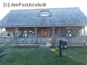 [P17] Casa de oaspeți Rona.  » foto by Aurici
 - 
<span class="allrVoted glyphicon glyphicon-heart hidden" id="av961912"></span>
<a class="m-l-10 hidden" id="sv961912" onclick="voting_Foto_DelVot(,961912,20723)" role="button">șterge vot <span class="glyphicon glyphicon-remove"></span></a>
<a id="v9961912" class=" c-red"  onclick="voting_Foto_SetVot(961912)" role="button"><span class="glyphicon glyphicon-heart-empty"></span> <b>LIKE</b> = Votează poza</a> <img class="hidden"  id="f961912W9" src="/imagini/loader.gif" border="0" /><span class="AjErrMes hidden" id="e961912ErM"></span>