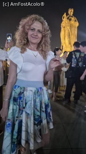 [P14] Statuia lui Xuan Zang, unul dintre calugarii remarcabili care au contribuit in mare masura la raspandirea budismului in acea perioada. » foto by geani anto
 - 
<span class="allrVoted glyphicon glyphicon-heart hidden" id="av1503890"></span>
<a class="m-l-10 hidden" id="sv1503890" onclick="voting_Foto_DelVot(,1503890,20766)" role="button">șterge vot <span class="glyphicon glyphicon-remove"></span></a>
<a id="v91503890" class=" c-red"  onclick="voting_Foto_SetVot(1503890)" role="button"><span class="glyphicon glyphicon-heart-empty"></span> <b>LIKE</b> = Votează poza</a> <img class="hidden"  id="f1503890W9" src="/imagini/loader.gif" border="0" /><span class="AjErrMes hidden" id="e1503890ErM"></span>