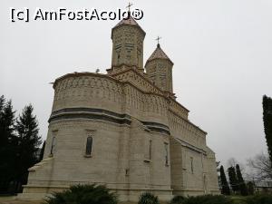 [P33] Biserica Trei Ierarhi, o adevărată dantelă în piatră » foto by crismis
 - 
<span class="allrVoted glyphicon glyphicon-heart hidden" id="av828330"></span>
<a class="m-l-10 hidden" id="sv828330" onclick="voting_Foto_DelVot(,828330,20792)" role="button">șterge vot <span class="glyphicon glyphicon-remove"></span></a>
<a id="v9828330" class=" c-red"  onclick="voting_Foto_SetVot(828330)" role="button"><span class="glyphicon glyphicon-heart-empty"></span> <b>LIKE</b> = Votează poza</a> <img class="hidden"  id="f828330W9" src="/imagini/loader.gif" border="0" /><span class="AjErrMes hidden" id="e828330ErM"></span>