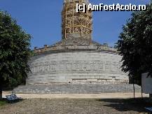 [P09] Adamclisi - Monumentul Tropaeum Traiani vazut din apropiere. » foto by iulianic
 - 
<span class="allrVoted glyphicon glyphicon-heart hidden" id="av323946"></span>
<a class="m-l-10 hidden" id="sv323946" onclick="voting_Foto_DelVot(,323946,20825)" role="button">șterge vot <span class="glyphicon glyphicon-remove"></span></a>
<a id="v9323946" class=" c-red"  onclick="voting_Foto_SetVot(323946)" role="button"><span class="glyphicon glyphicon-heart-empty"></span> <b>LIKE</b> = Votează poza</a> <img class="hidden"  id="f323946W9" src="/imagini/loader.gif" border="0" /><span class="AjErrMes hidden" id="e323946ErM"></span>