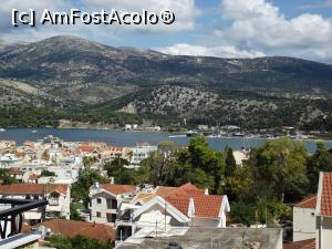 [P36] Spre centrul oraşului Argostoli şi port » foto by irinad
 - 
<span class="allrVoted glyphicon glyphicon-heart hidden" id="av792767"></span>
<a class="m-l-10 hidden" id="sv792767" onclick="voting_Foto_DelVot(,792767,21070)" role="button">șterge vot <span class="glyphicon glyphicon-remove"></span></a>
<a id="v9792767" class=" c-red"  onclick="voting_Foto_SetVot(792767)" role="button"><span class="glyphicon glyphicon-heart-empty"></span> <b>LIKE</b> = Votează poza</a> <img class="hidden"  id="f792767W9" src="/imagini/loader.gif" border="0" /><span class="AjErrMes hidden" id="e792767ErM"></span>