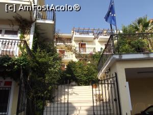 [P06] Intrarea curtea şi grădina hotelului Europe din Argostoli » foto by irinad
 - 
<span class="allrVoted glyphicon glyphicon-heart hidden" id="av792737"></span>
<a class="m-l-10 hidden" id="sv792737" onclick="voting_Foto_DelVot(,792737,21070)" role="button">șterge vot <span class="glyphicon glyphicon-remove"></span></a>
<a id="v9792737" class=" c-red"  onclick="voting_Foto_SetVot(792737)" role="button"><span class="glyphicon glyphicon-heart-empty"></span> <b>LIKE</b> = Votează poza</a> <img class="hidden"  id="f792737W9" src="/imagini/loader.gif" border="0" /><span class="AjErrMes hidden" id="e792737ErM"></span>