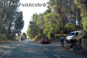 [P15] Polițistă cu pistol radar la pândă, la ieșire din Kalithea » foto by nils1
 - 
<span class="allrVoted glyphicon glyphicon-heart hidden" id="av1310511"></span>
<a class="m-l-10 hidden" id="sv1310511" onclick="voting_Foto_DelVot(,1310511,21081)" role="button">șterge vot <span class="glyphicon glyphicon-remove"></span></a>
<a id="v91310511" class=" c-red"  onclick="voting_Foto_SetVot(1310511)" role="button"><span class="glyphicon glyphicon-heart-empty"></span> <b>LIKE</b> = Votează poza</a> <img class="hidden"  id="f1310511W9" src="/imagini/loader.gif" border="0" /><span class="AjErrMes hidden" id="e1310511ErM"></span>