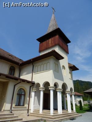 [P14] Biserica nouă „Înălțarea Sfintei Cruci” - Mănăstirea Lupșa.  » foto by tata123 🔱
 - 
<span class="allrVoted glyphicon glyphicon-heart hidden" id="av1105632"></span>
<a class="m-l-10 hidden" id="sv1105632" onclick="voting_Foto_DelVot(,1105632,21083)" role="button">șterge vot <span class="glyphicon glyphicon-remove"></span></a>
<a id="v91105632" class=" c-red"  onclick="voting_Foto_SetVot(1105632)" role="button"><span class="glyphicon glyphicon-heart-empty"></span> <b>LIKE</b> = Votează poza</a> <img class="hidden"  id="f1105632W9" src="/imagini/loader.gif" border="0" /><span class="AjErrMes hidden" id="e1105632ErM"></span>