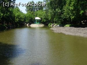 [P09] Lacul de agrement, insula și chioșcul - Caracal.  » foto by tata123 🔱
 - 
<span class="allrVoted glyphicon glyphicon-heart hidden" id="av1087715"></span>
<a class="m-l-10 hidden" id="sv1087715" onclick="voting_Foto_DelVot(,1087715,21093)" role="button">șterge vot <span class="glyphicon glyphicon-remove"></span></a>
<a id="v91087715" class=" c-red"  onclick="voting_Foto_SetVot(1087715)" role="button"><span class="glyphicon glyphicon-heart-empty"></span> <b>LIKE</b> = Votează poza</a> <img class="hidden"  id="f1087715W9" src="/imagini/loader.gif" border="0" /><span class="AjErrMes hidden" id="e1087715ErM"></span>